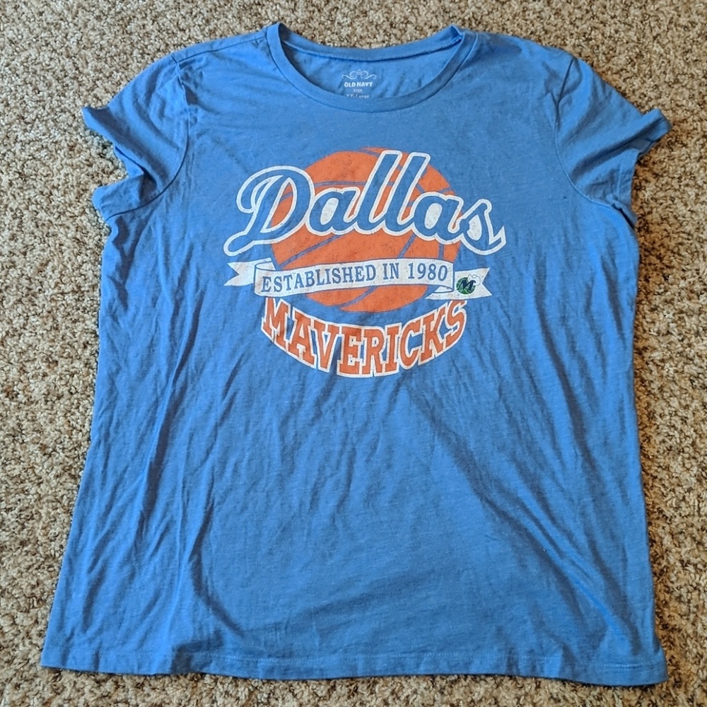 ON Dallas Mavericks Crewneck Tee